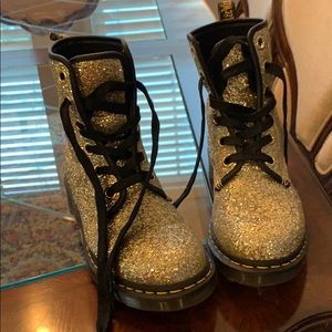 Dr. Martens GOLD Sparkle